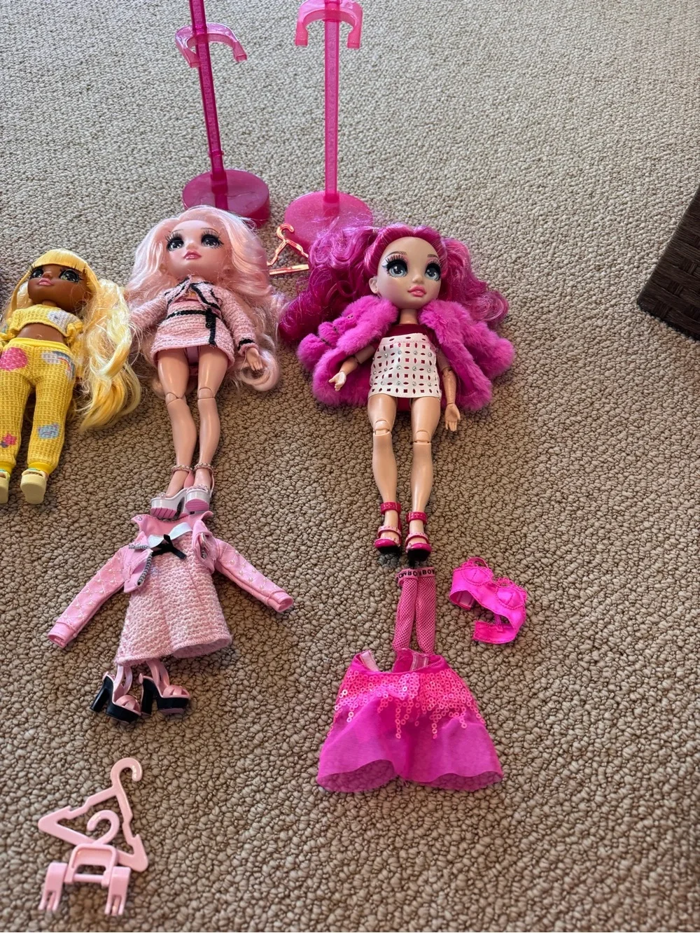 Rainbow High doll lot -7 dolls and accessories